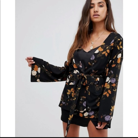 Free People Peony Wrap Jacket in Midnight S - Picture 2 of 9